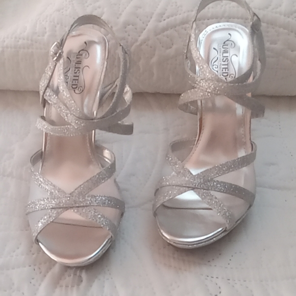 Unlisted by Kenneth Cole - Picture 1 of 12